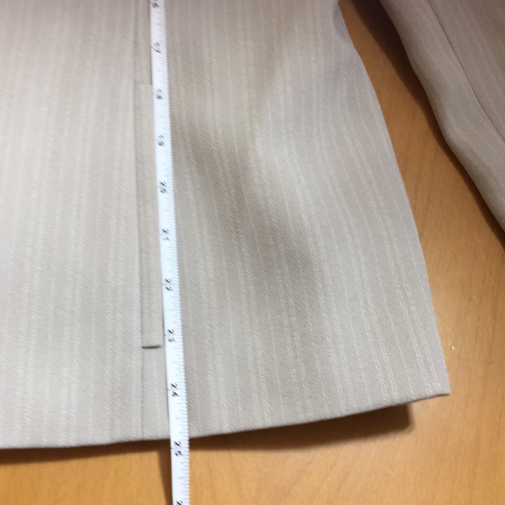 Karen Scott Suit - Picture 5 of 9